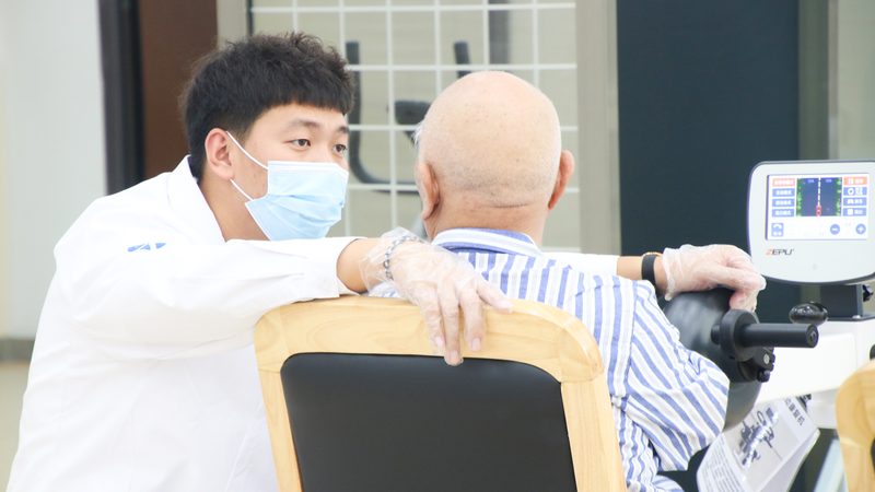 实地考察养老公寓，这几点注意事项不能忽视