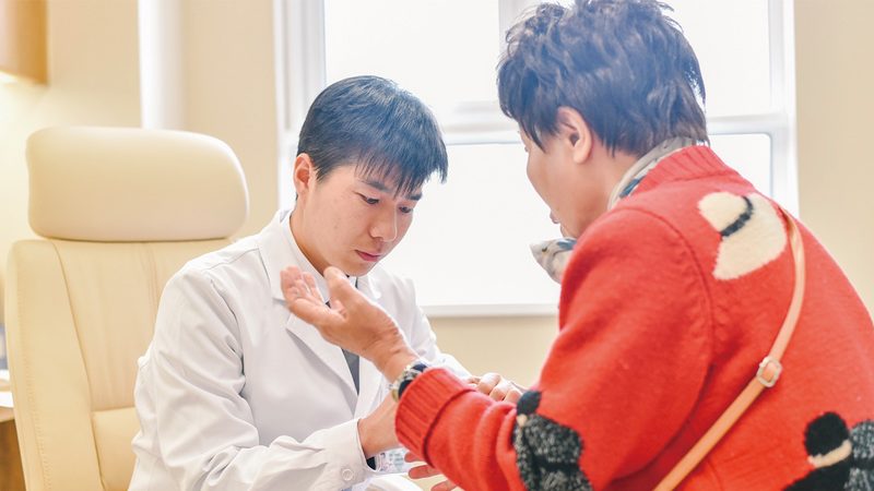 养老空间设计：如何打造舒适安全的养老公寓房间**